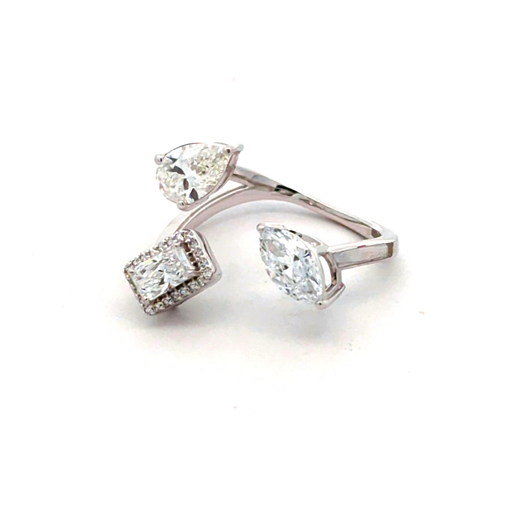 DIAMOND RING