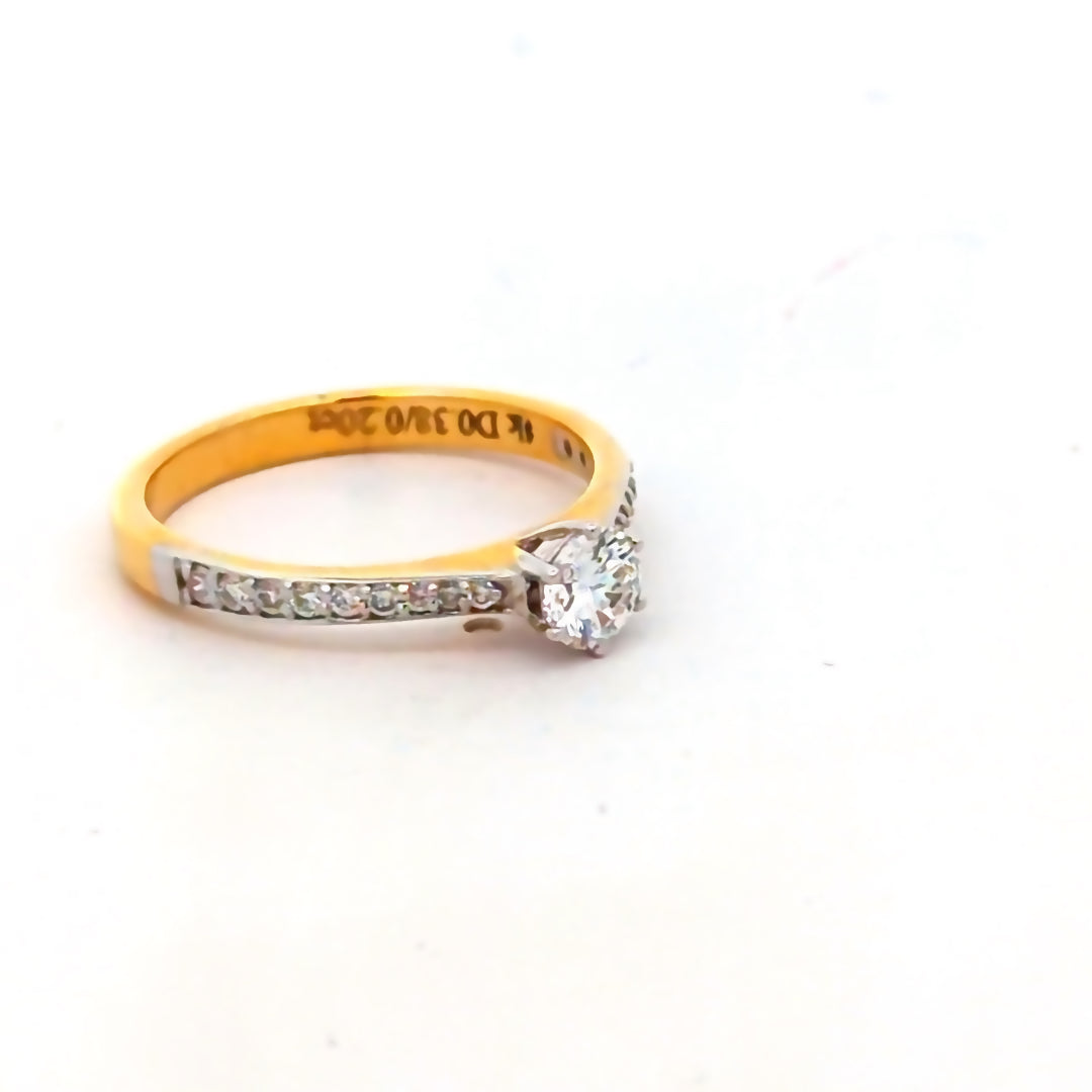 DIAMOND RING