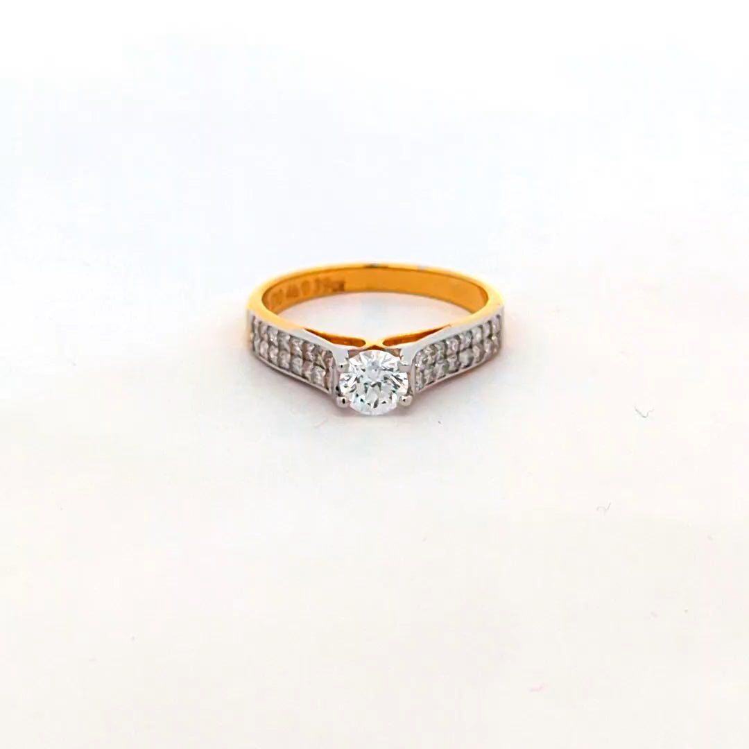 DIAMOND RING