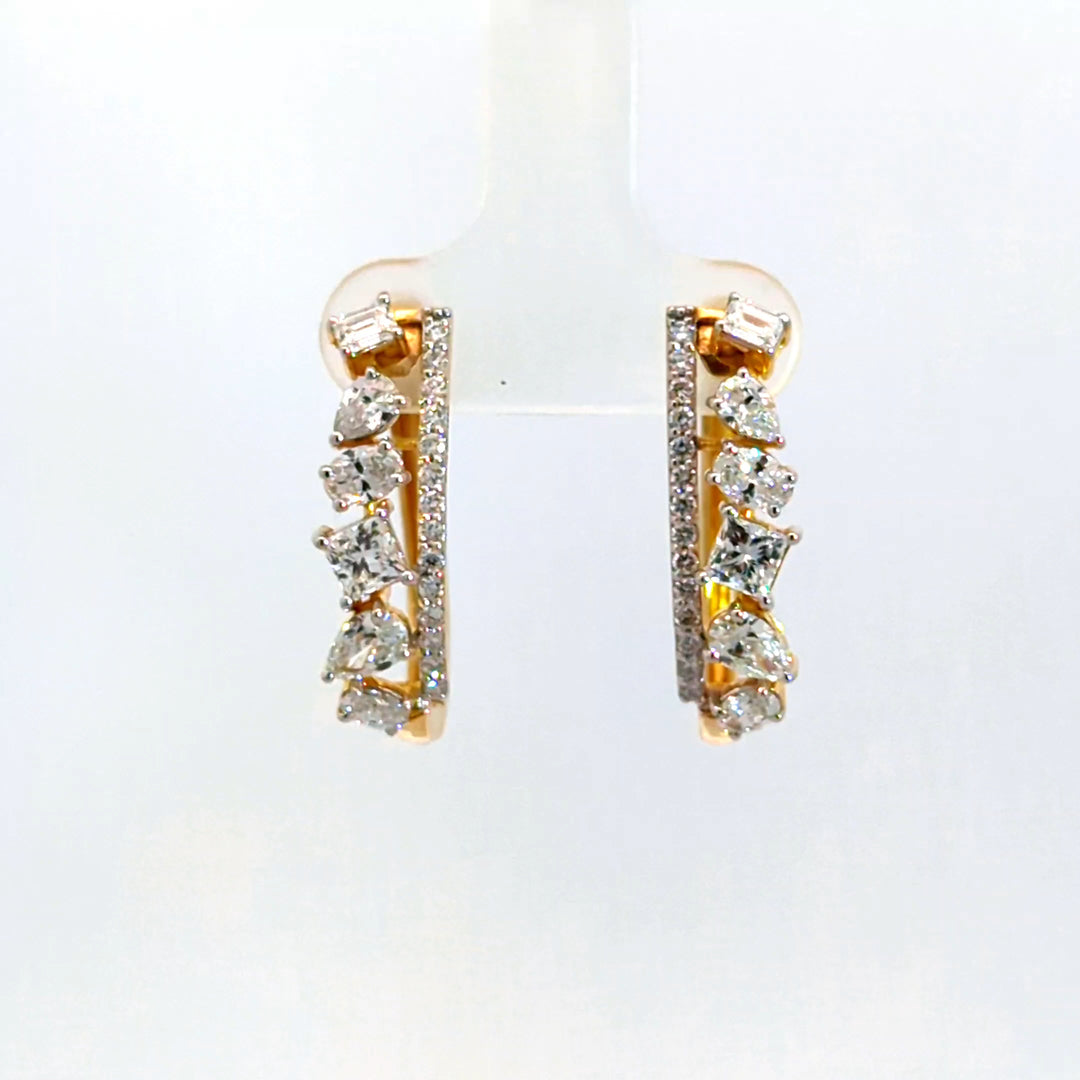 DIAMOND EARRING