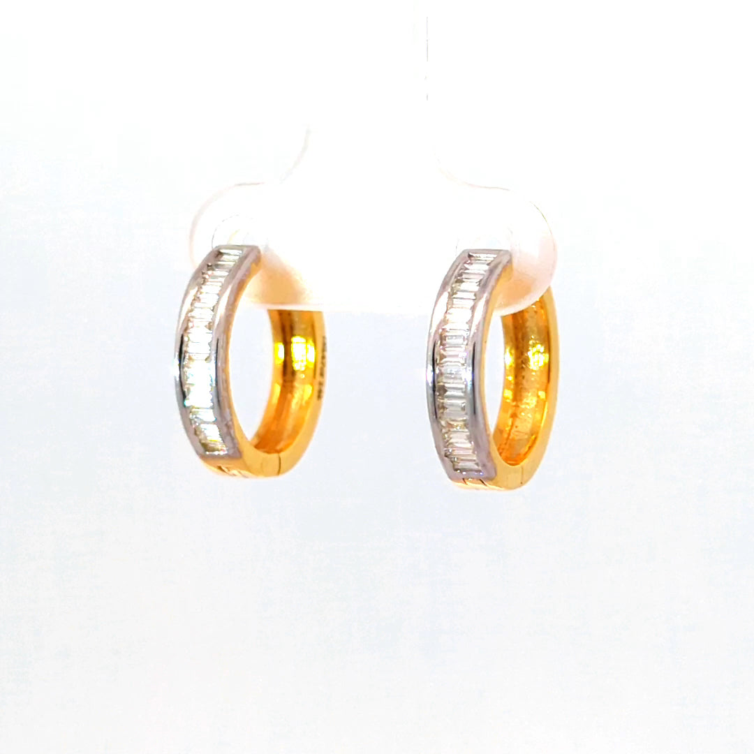 DIAMOND EARRING