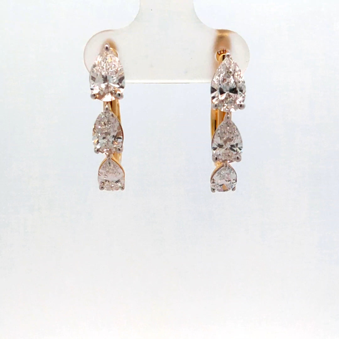 DIAMOND EARRING