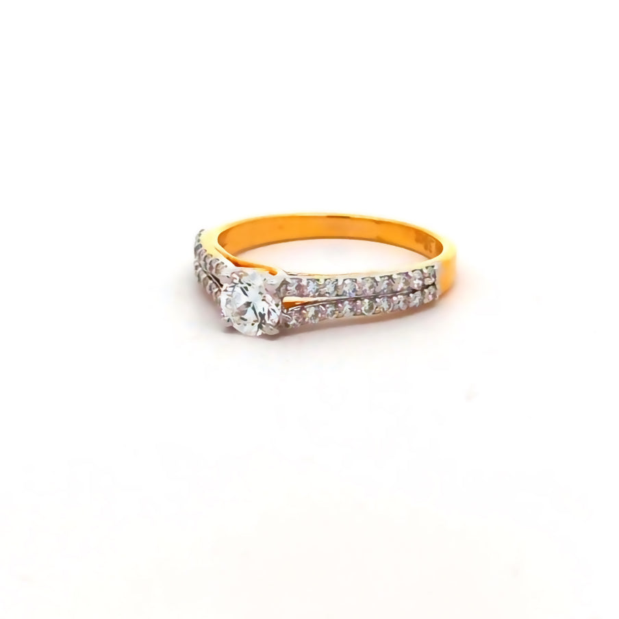 DIAMOND RING