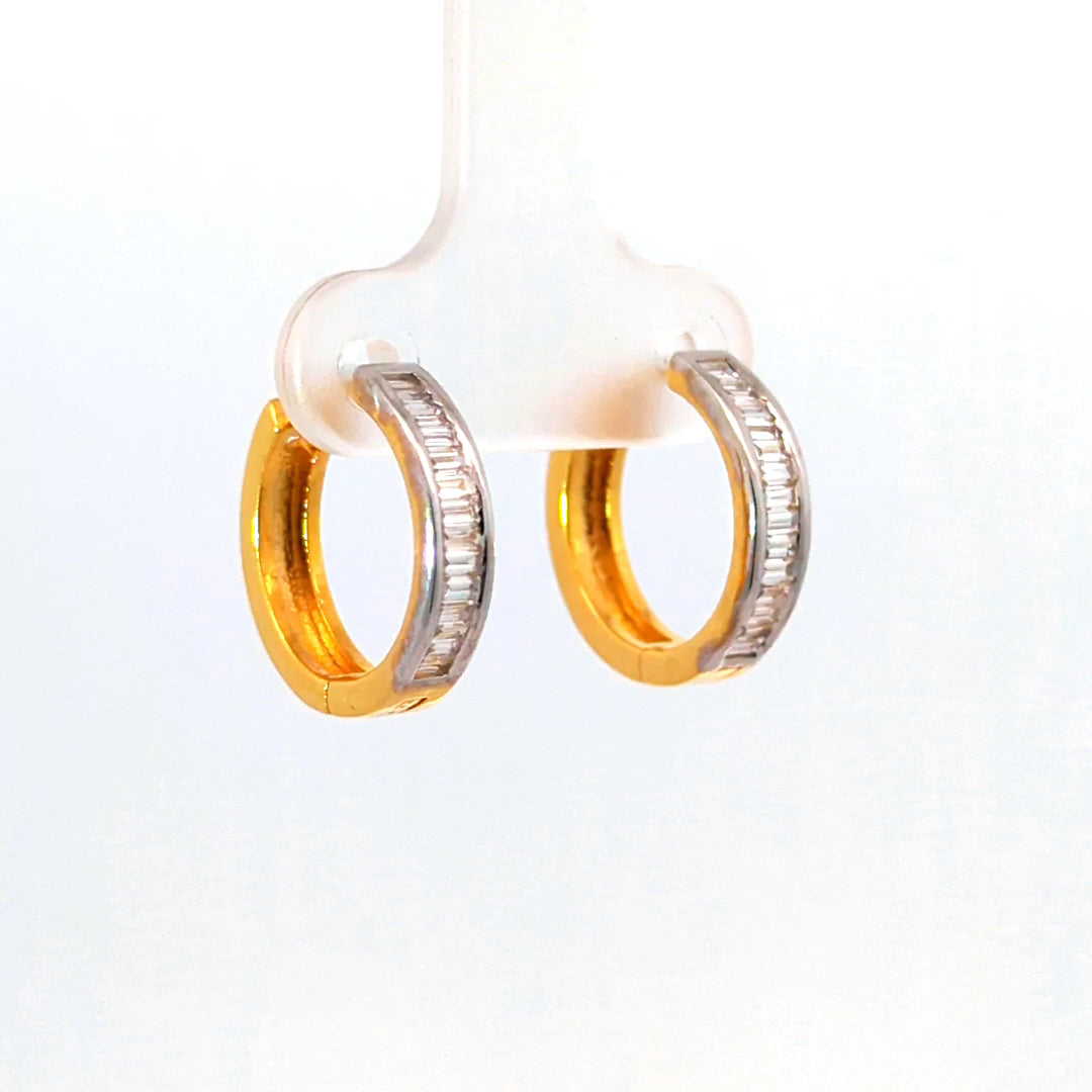 DIAMOND EARRING