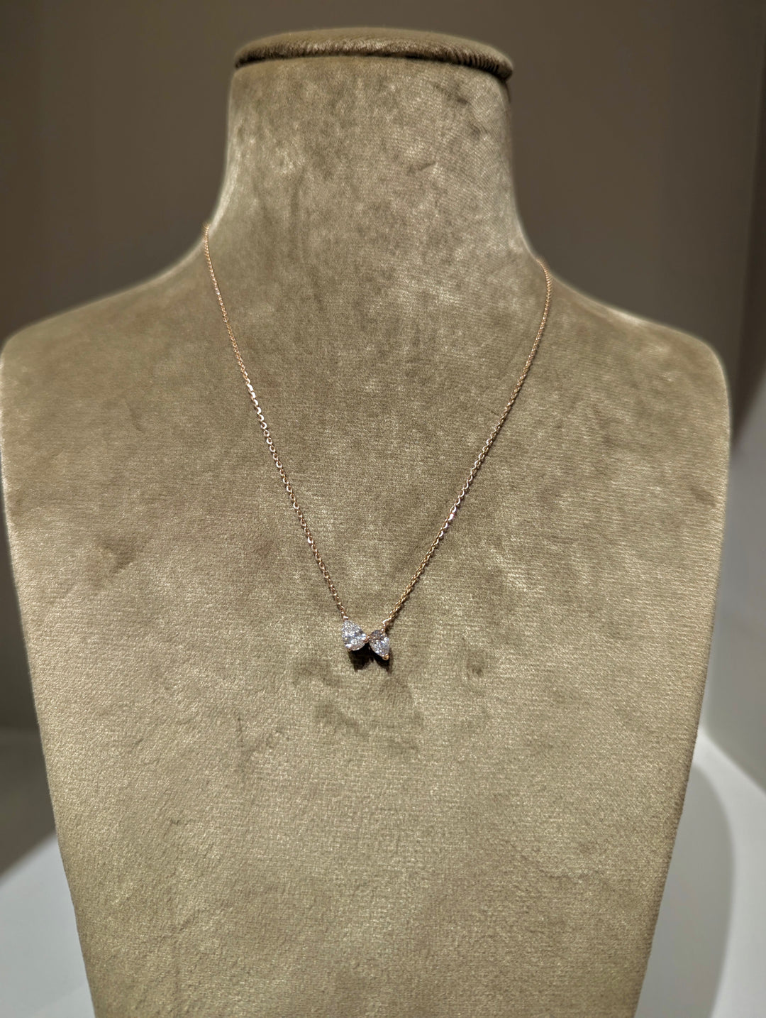 DIAMOND NECKLACE