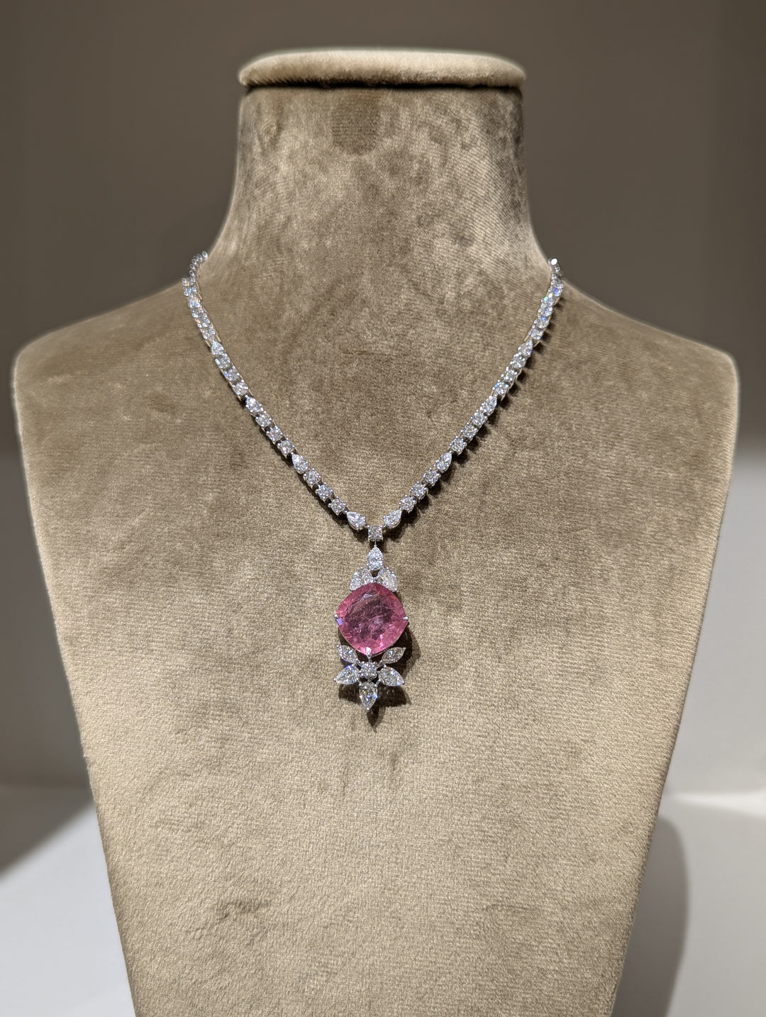 DIAMOND NECKLACE