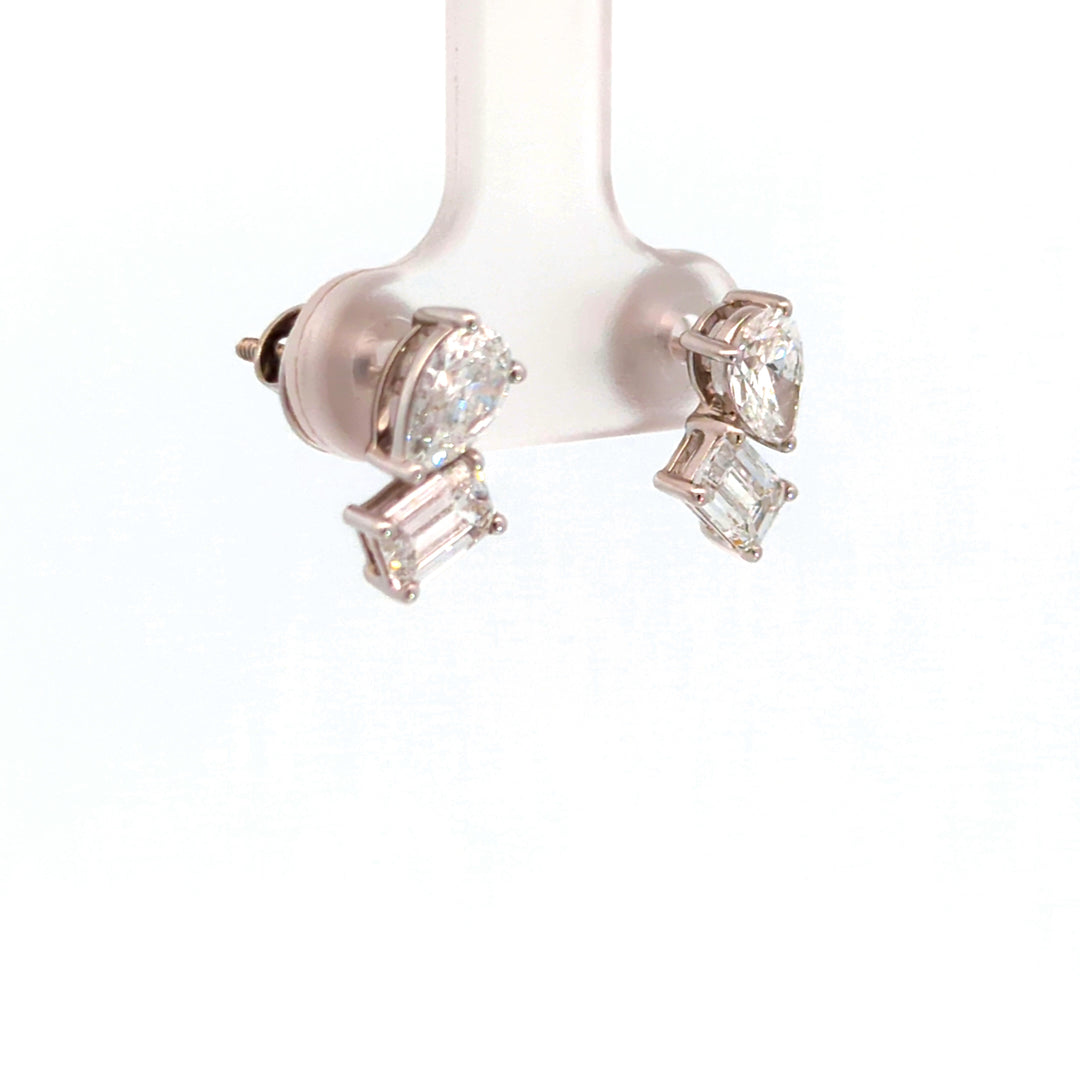 DIAMOND EARRING
