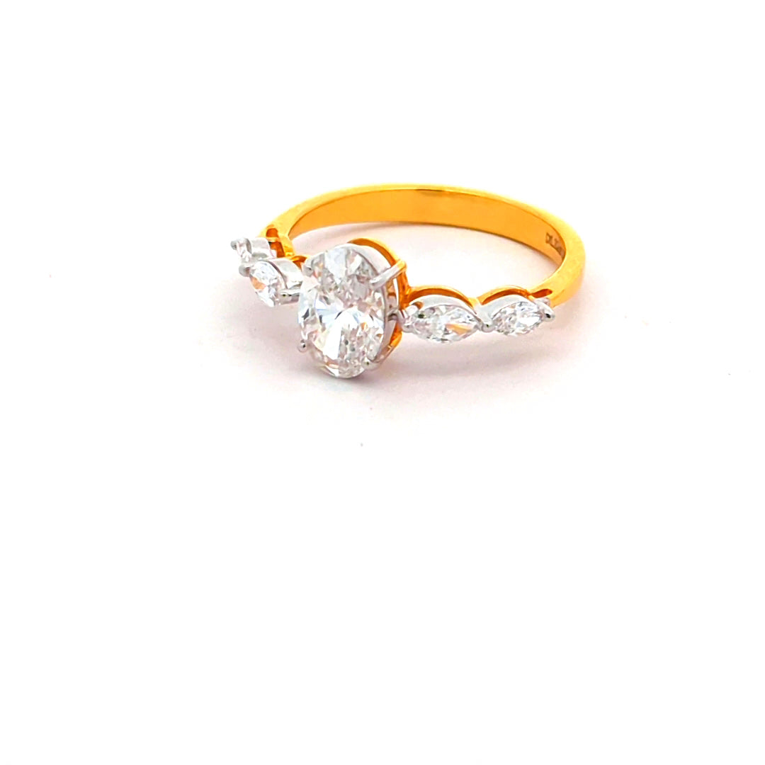 DIAMOND RING