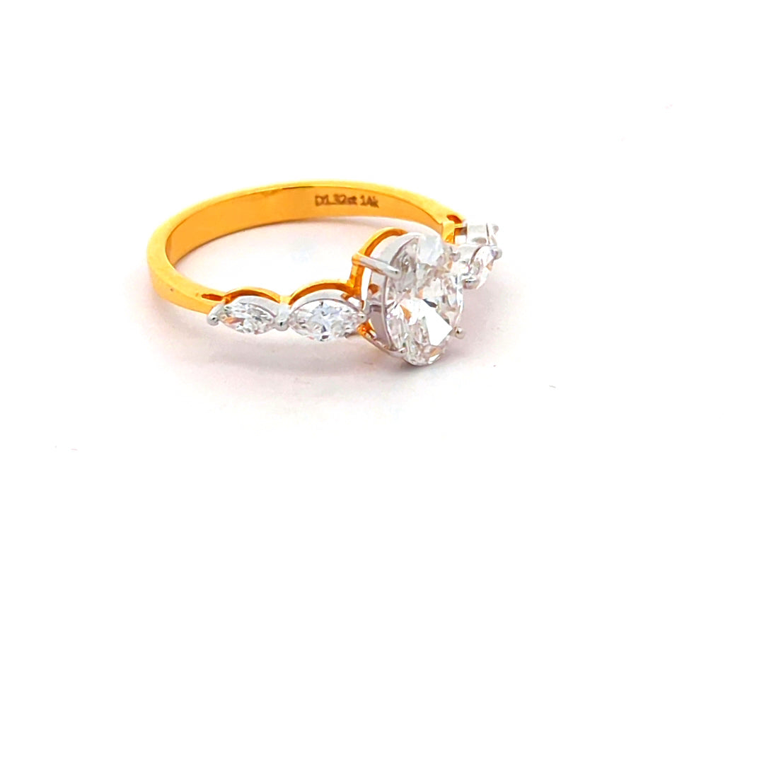 DIAMOND RING