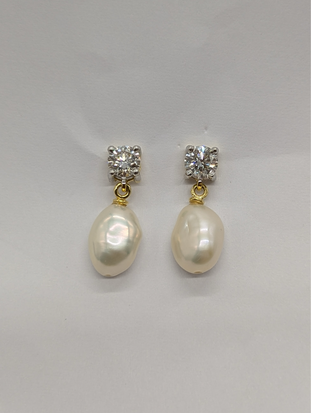 DIAMOND EARRING