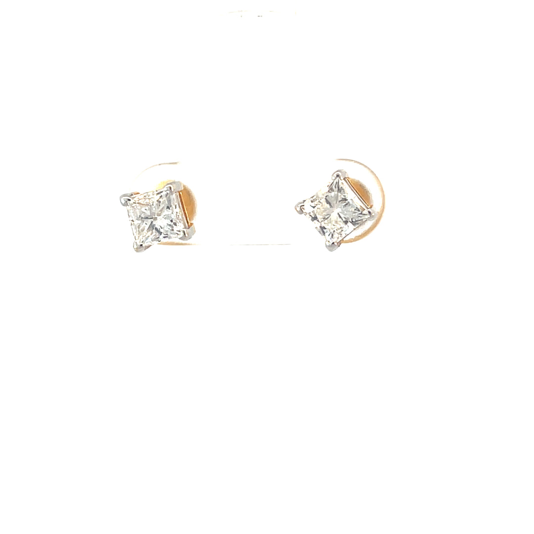 DIAMOND EARRING