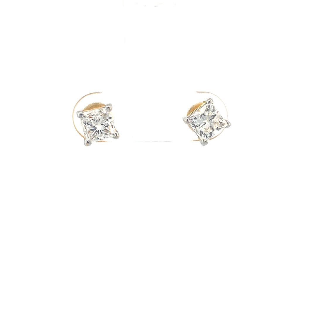 DIAMOND EARRING