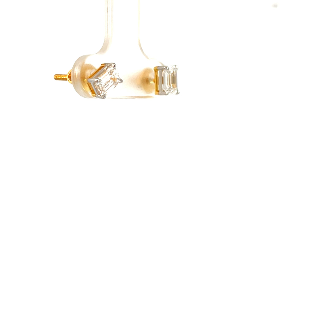 DIAMOND EARRING