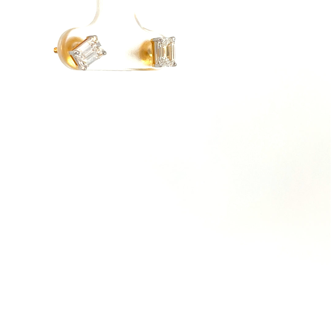 DIAMOND EARRING