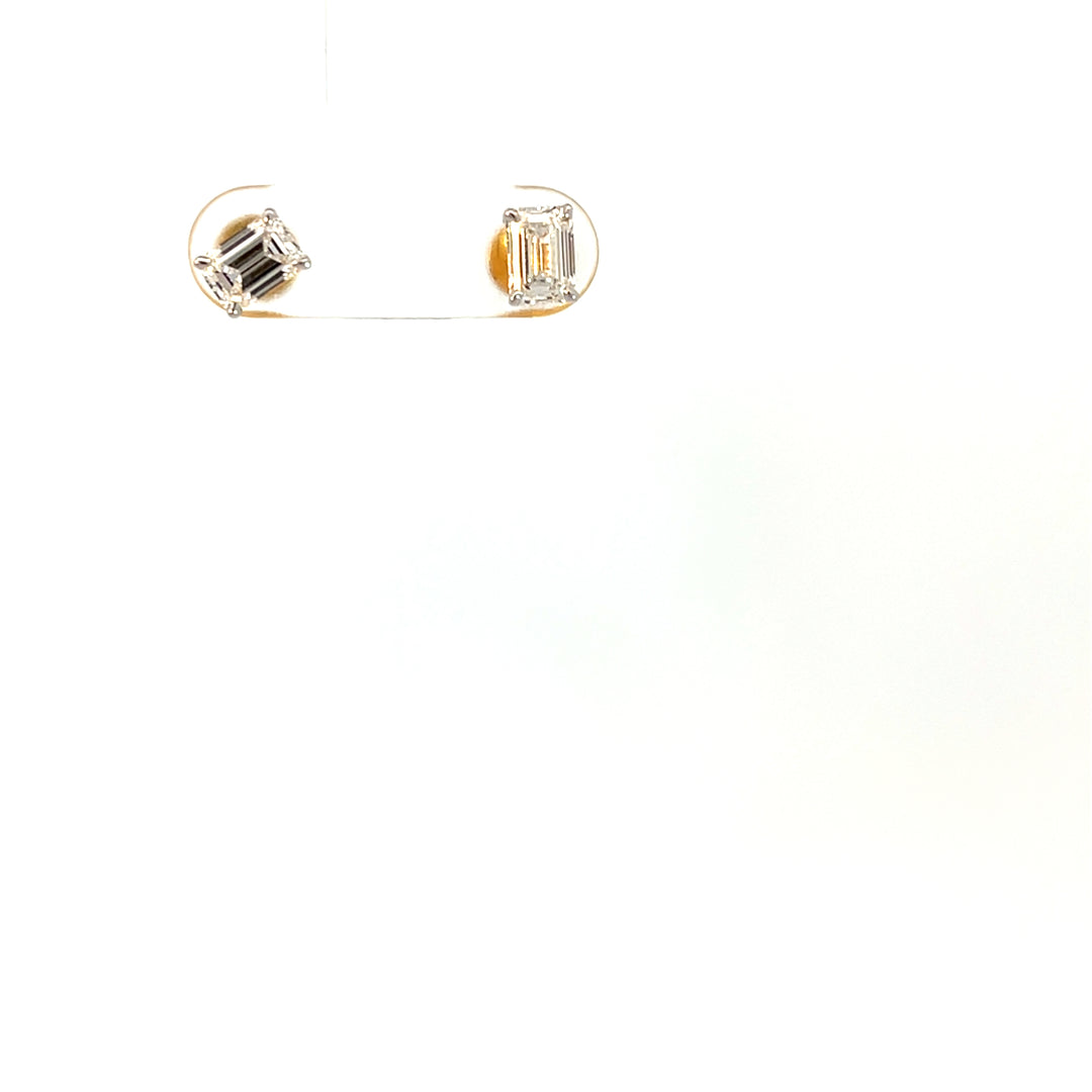 DIAMOND EARRING