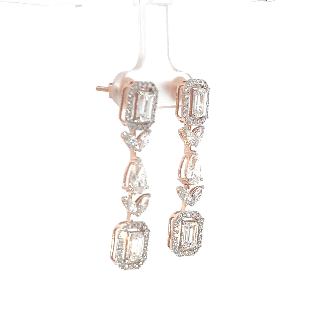 DIAMOND EARRING