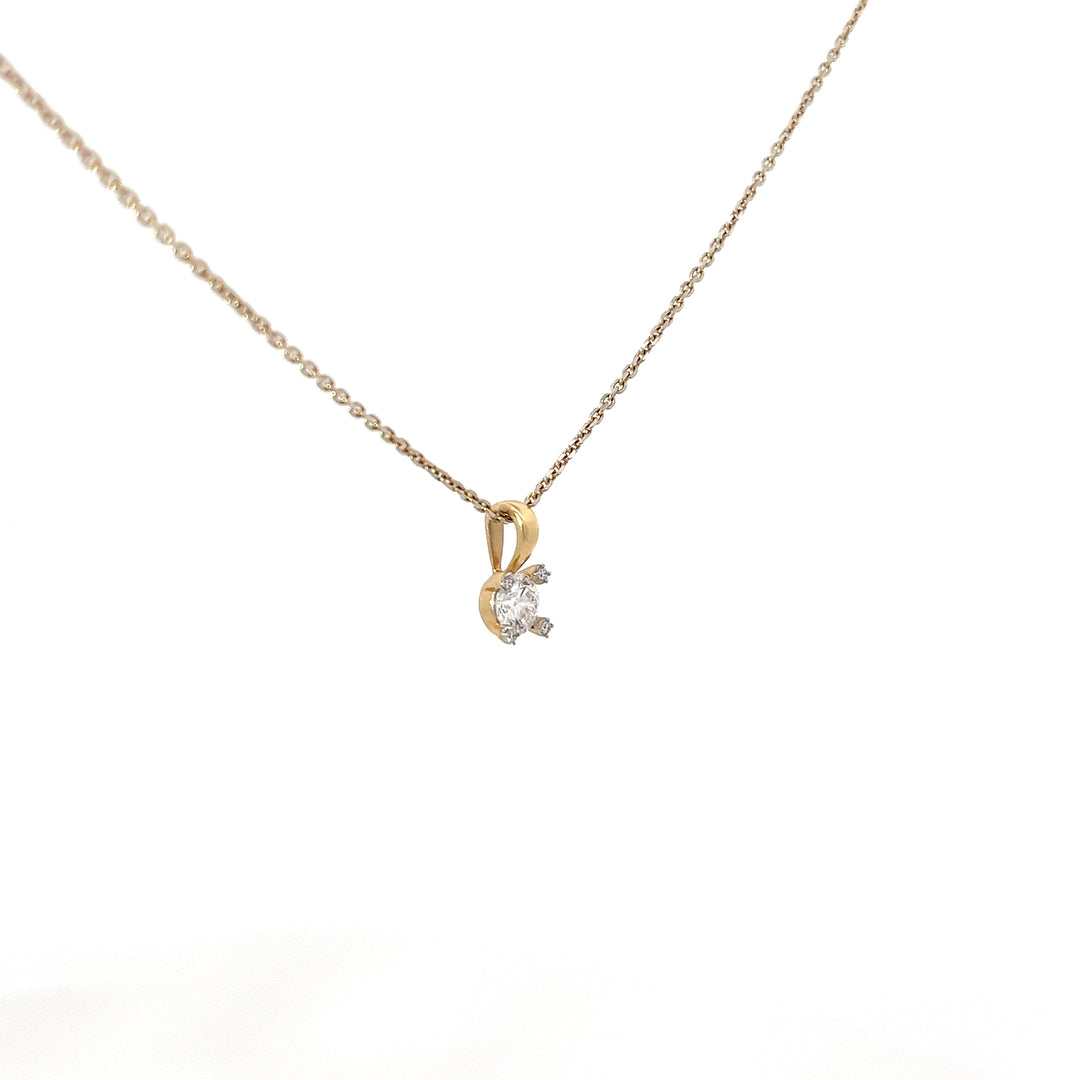 DIAMOND NECKLACE