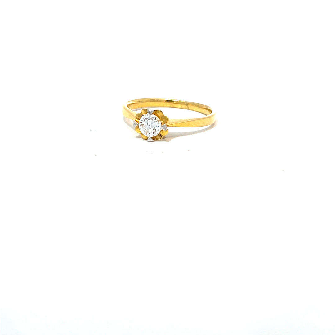 DIAMOND RING