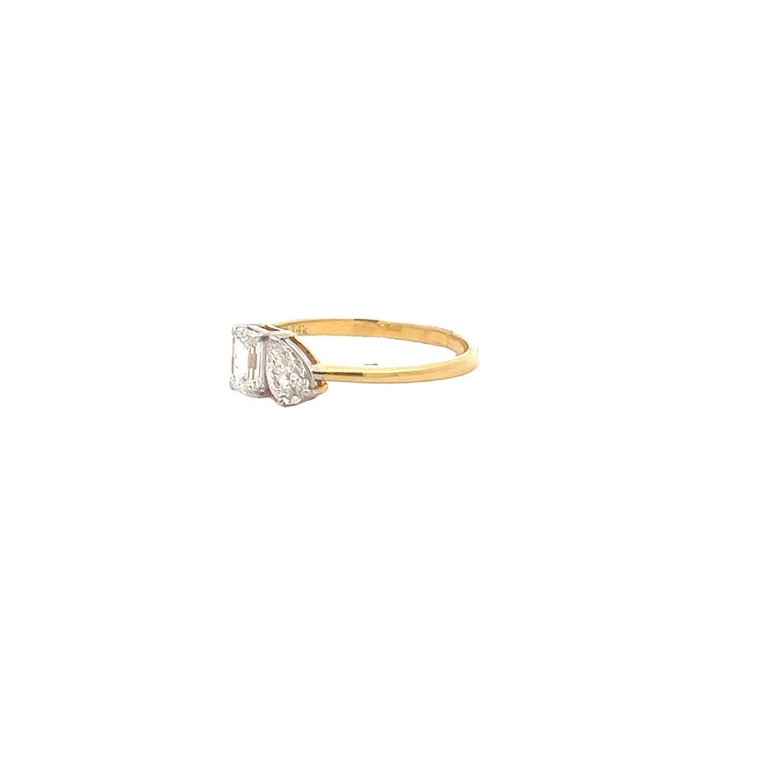 DIAMOND RING