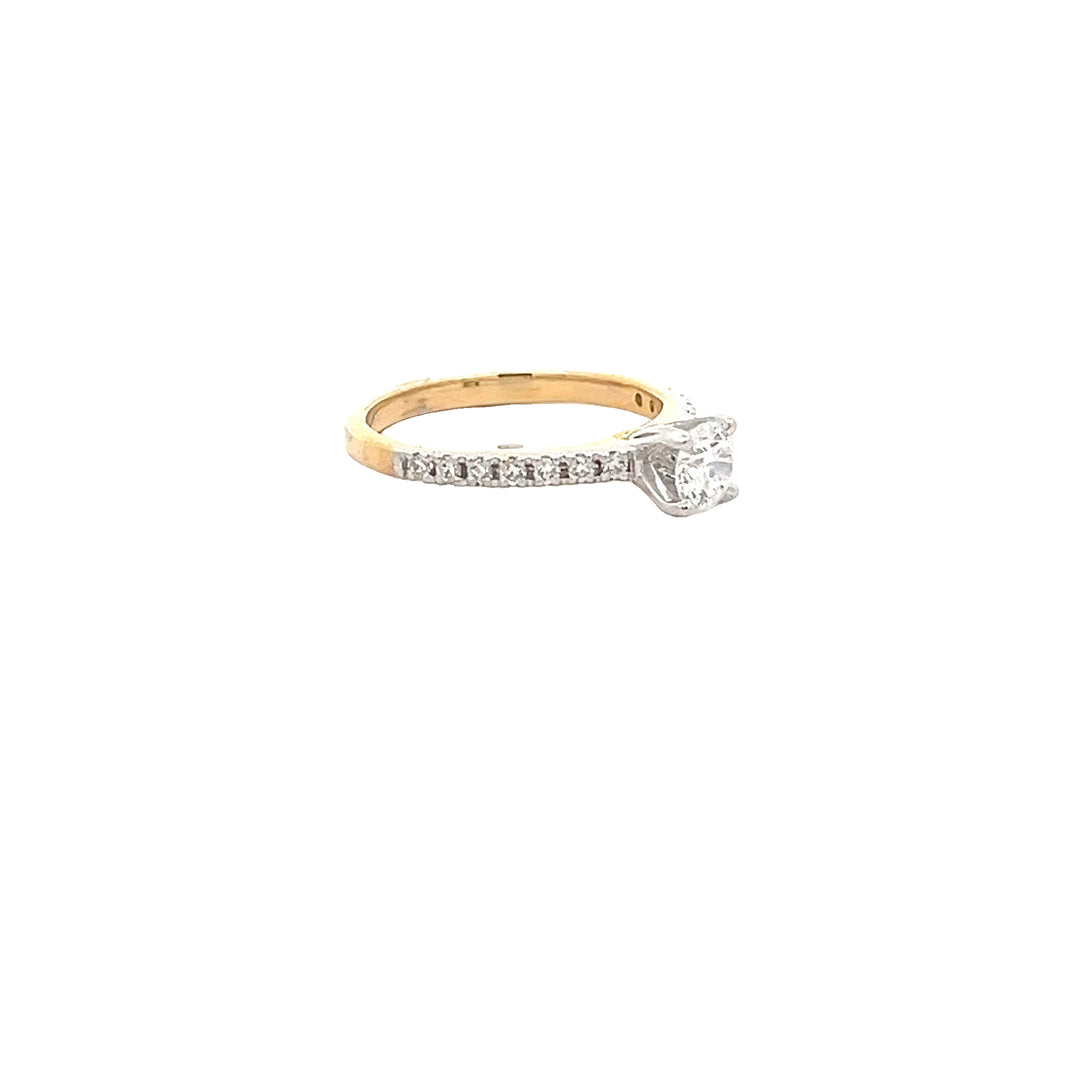 DIAMOND RING