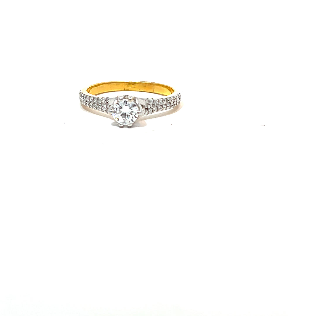 DIAMOND RING