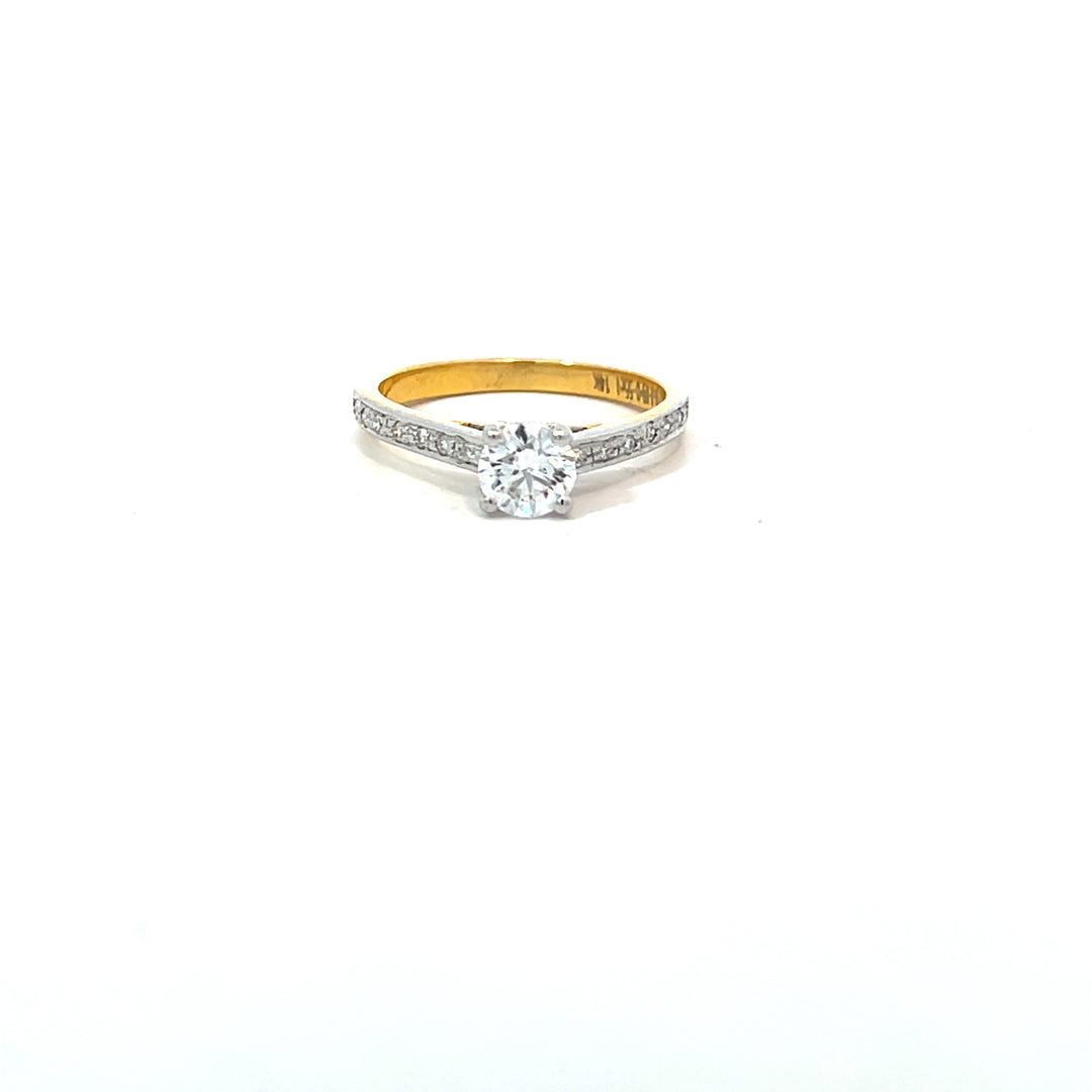 DIAMOND RING
