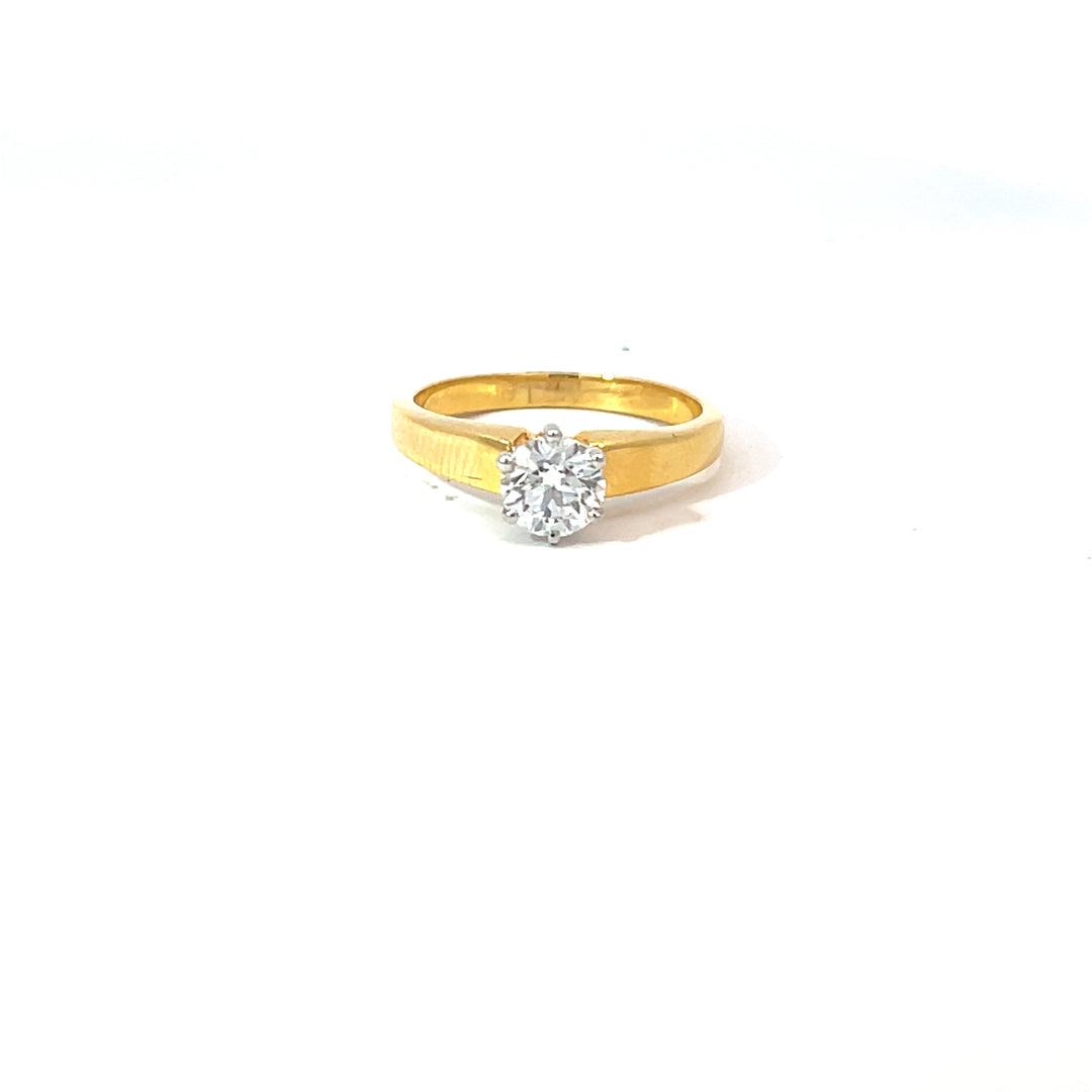 DIAMOND RING
