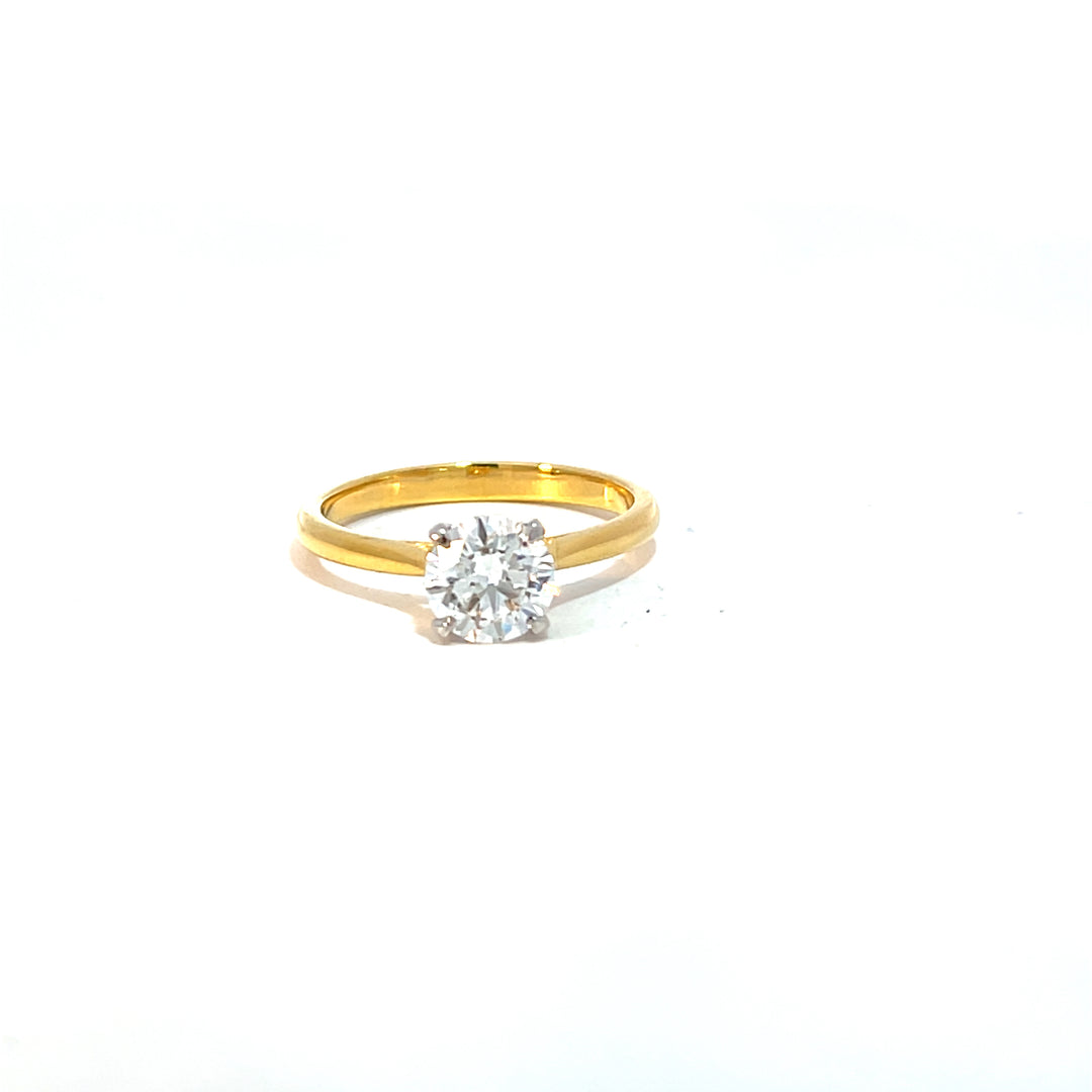 DIAMOND RING