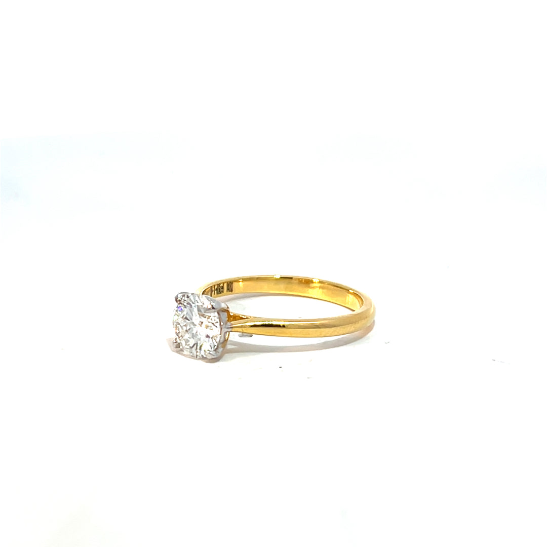 DIAMOND RING