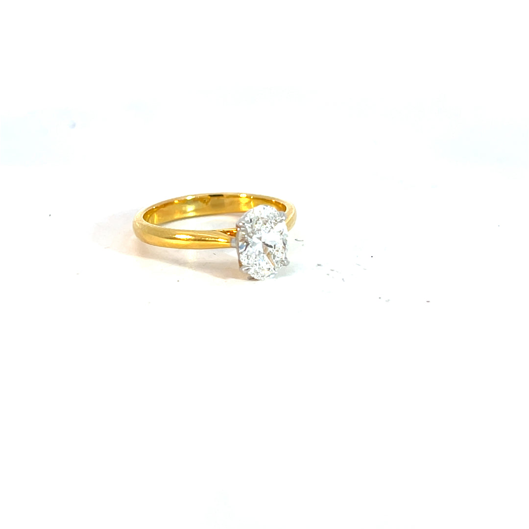 DIAMOND RING