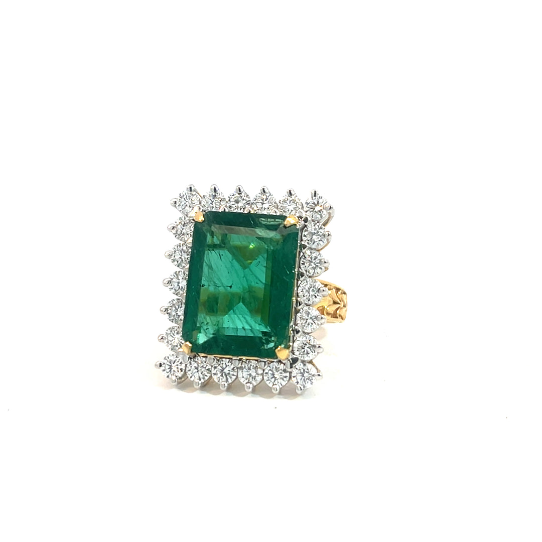 DIAMOND RING