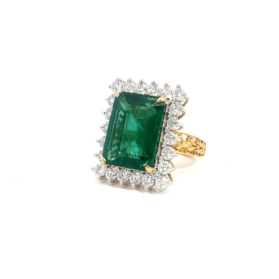 DIAMOND RING