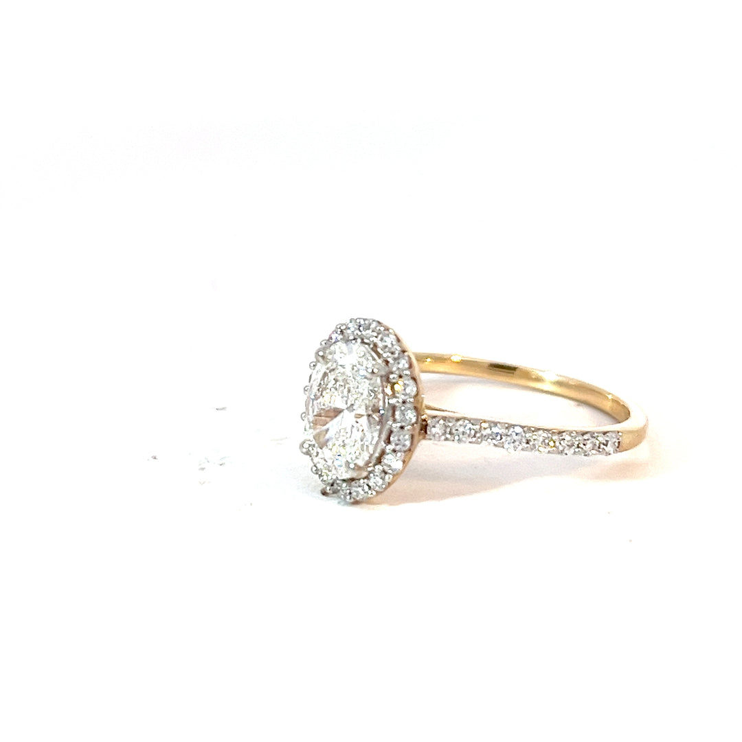 DIAMOND RING