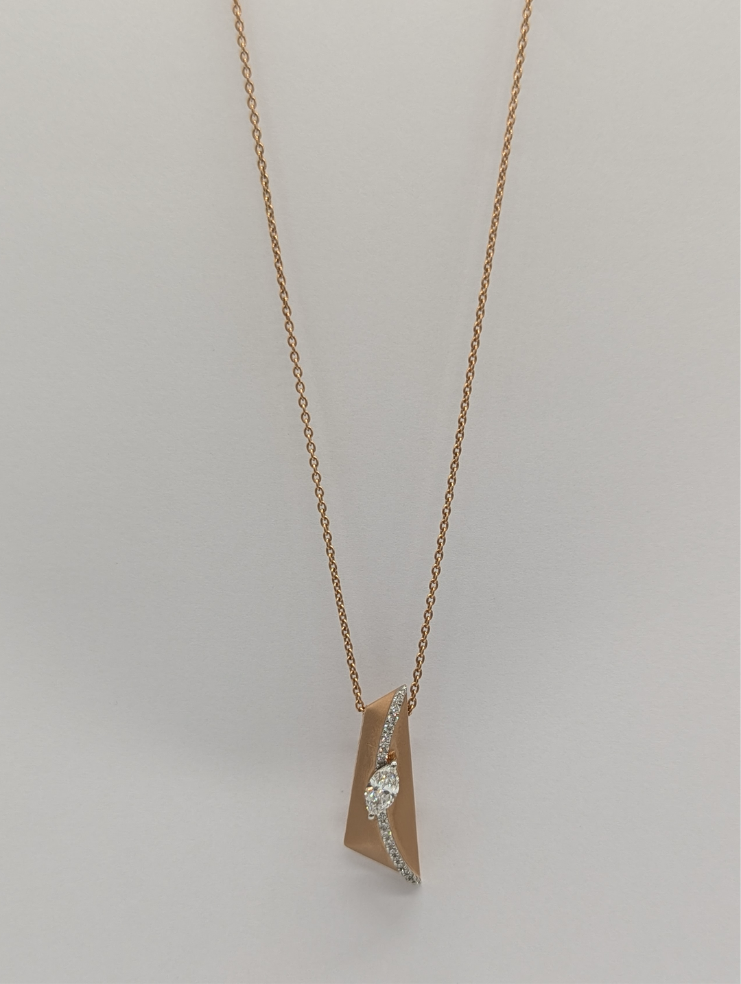 DIAMOND NECKLACE