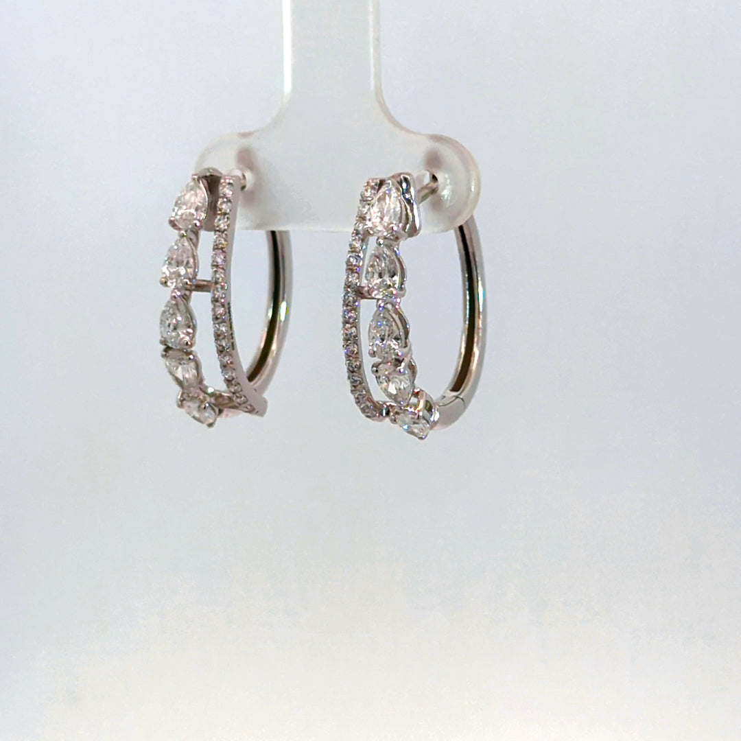DIAMOND EARRING