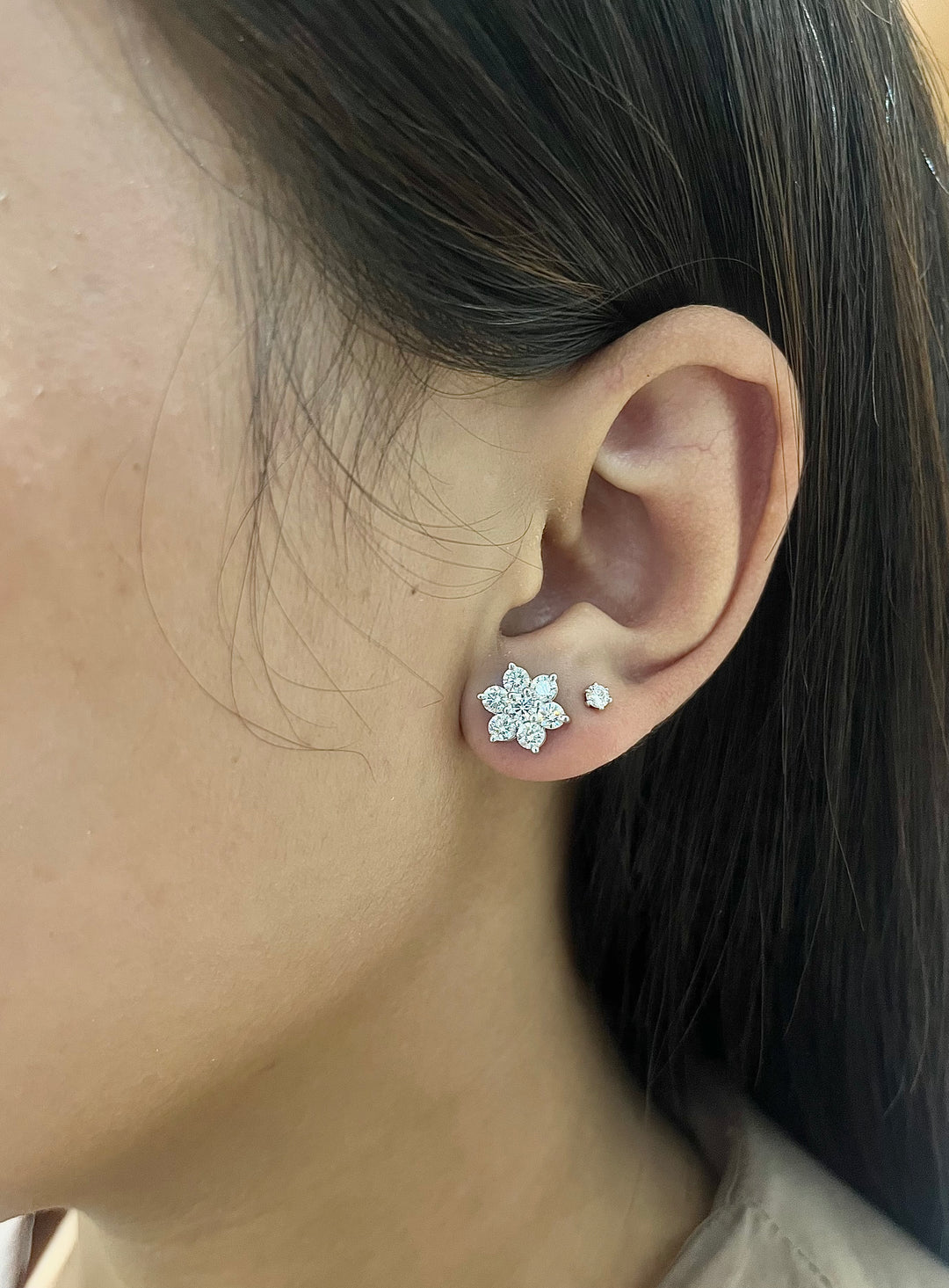 DIAMOND EARRING