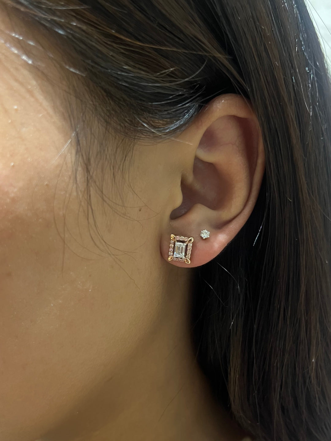 DIAMOND EARRING