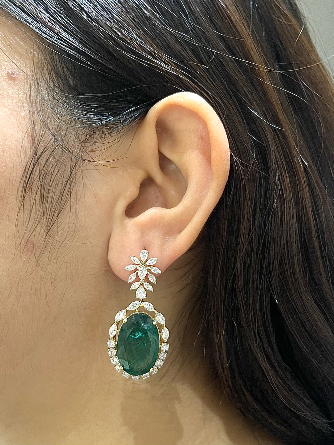 DIAMOND EARRING