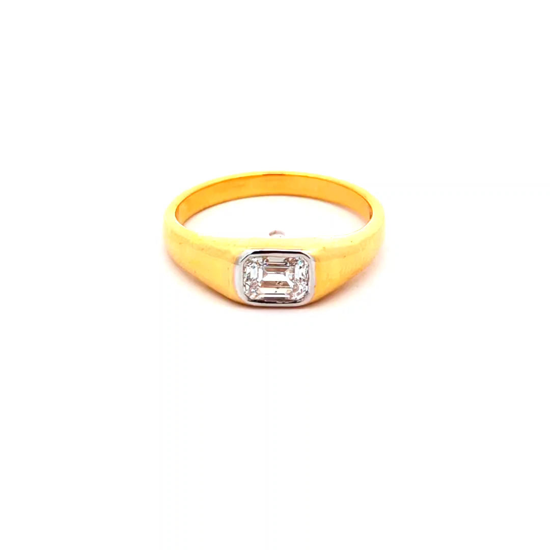 DIAMOND RING