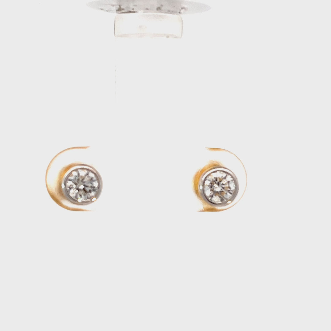 DIAMOND EARRING