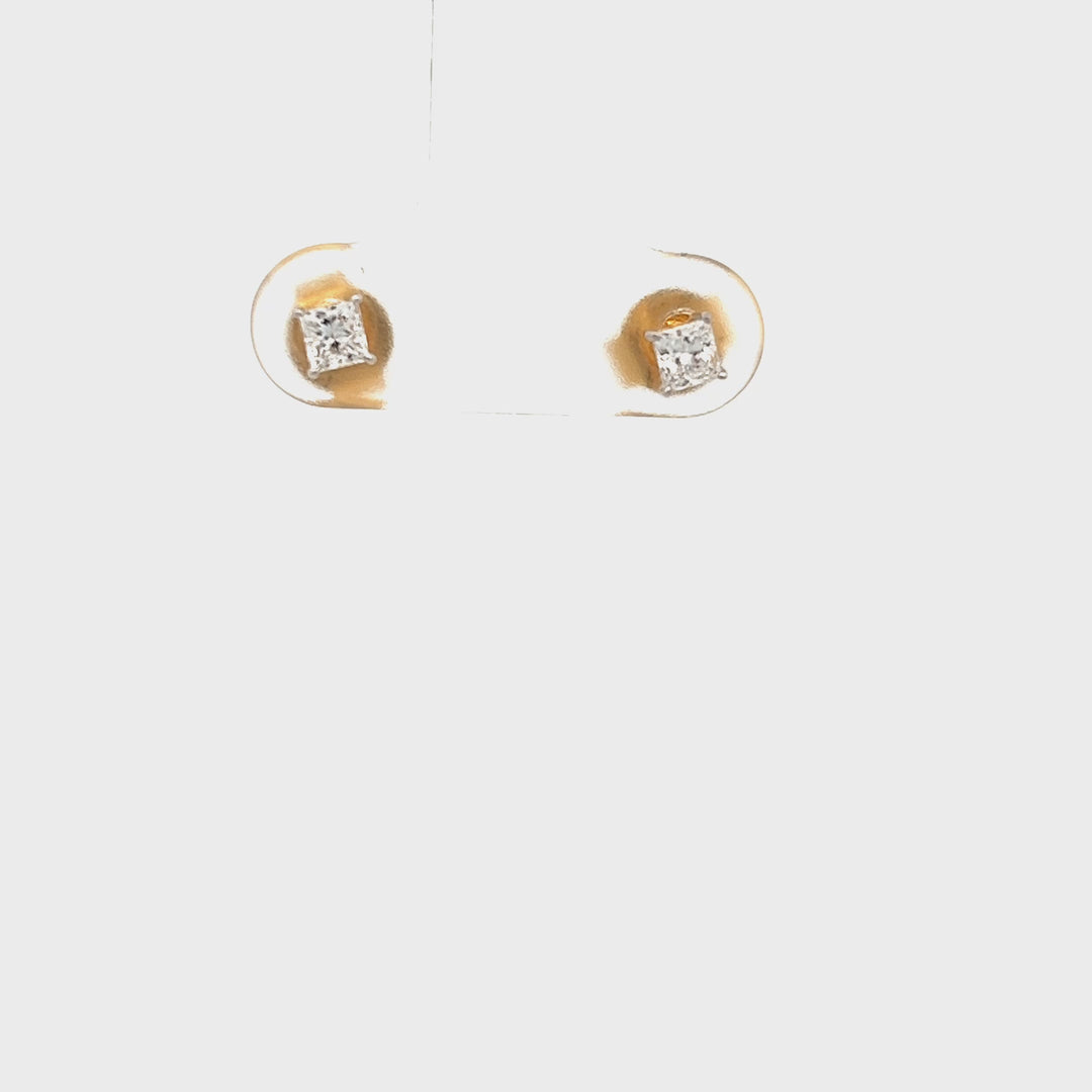 DIAMOND EARRING