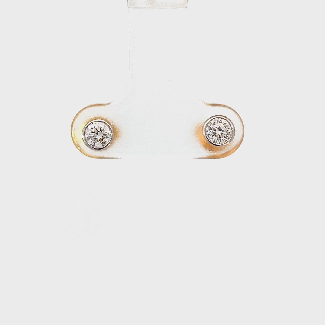 DIAMOND EARRING