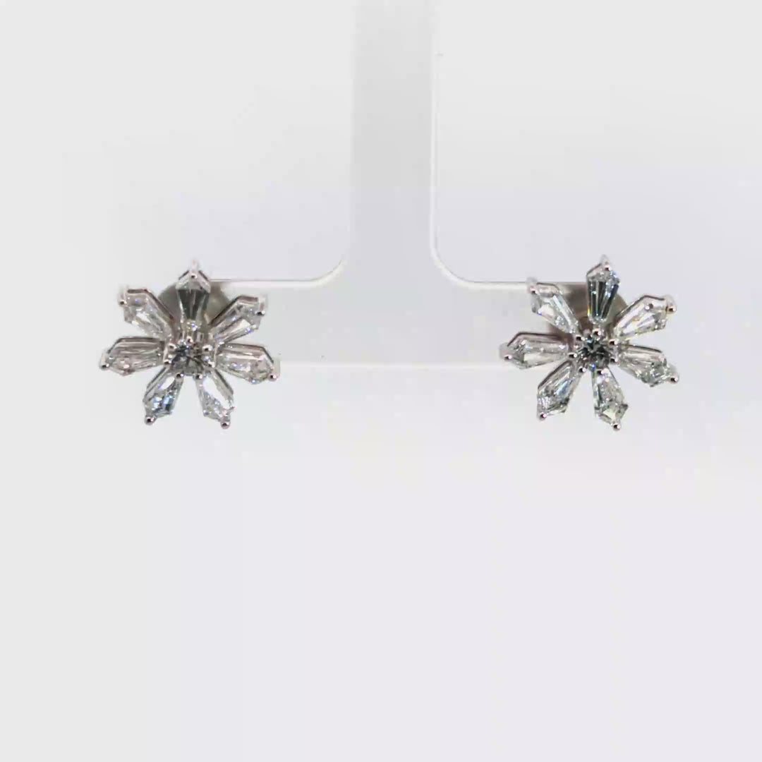 DIAMOND EARRING