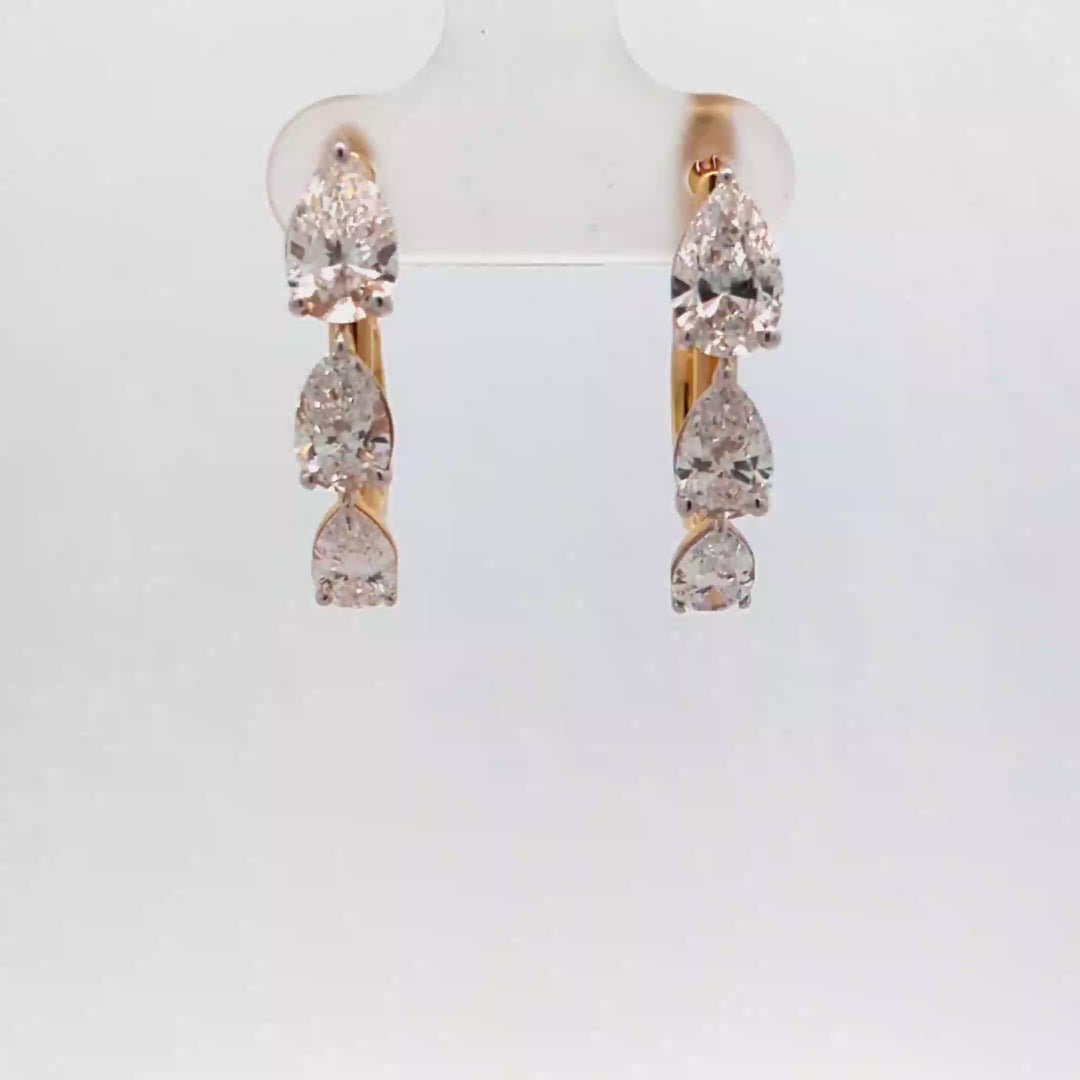 DIAMOND EARRING
