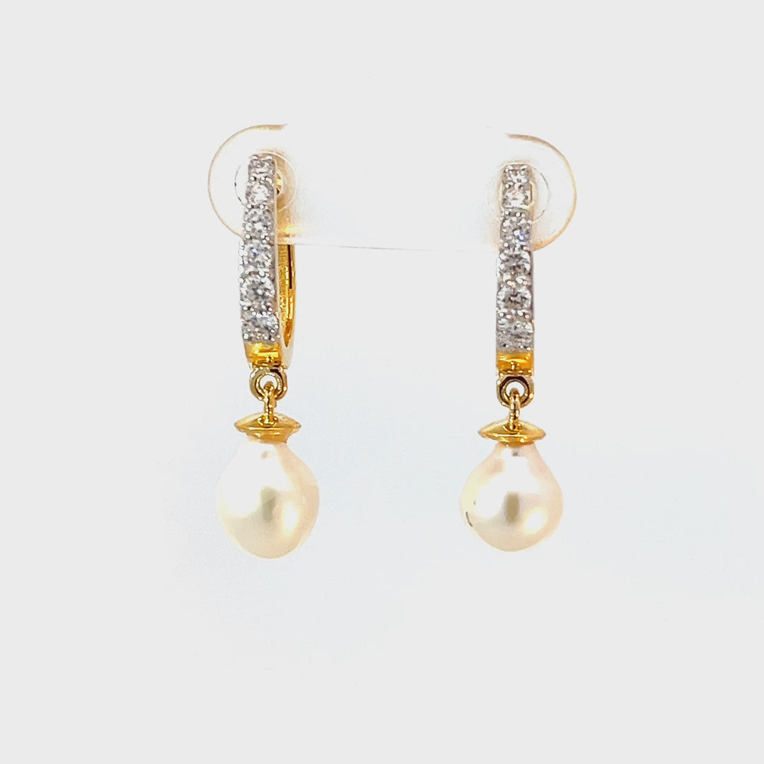 DIAMOND EARRING