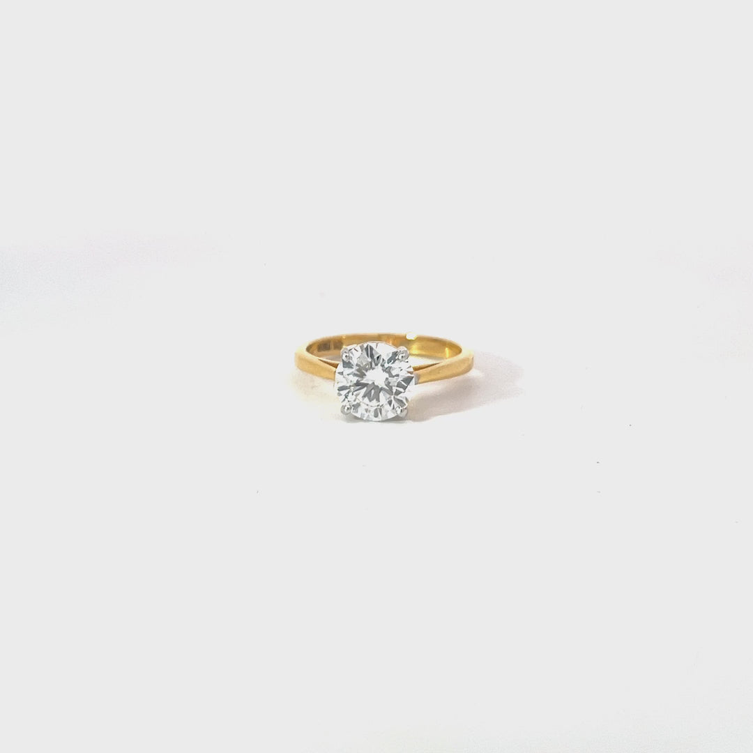 DIAMOND RING
