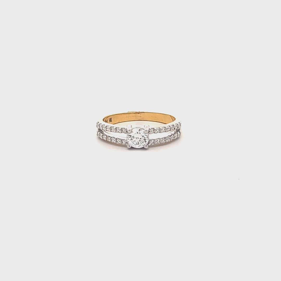 DIAMOND RING
