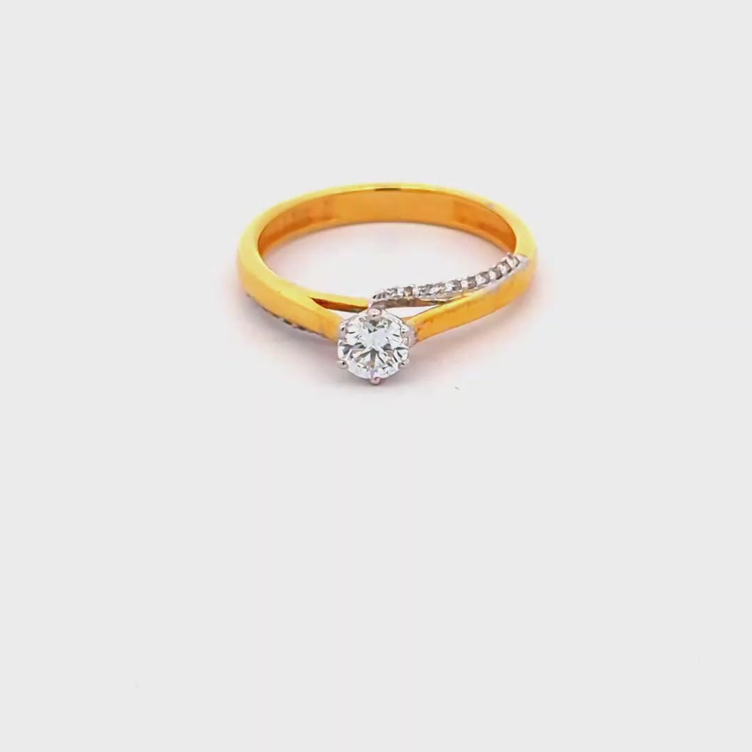DIAMOND RING