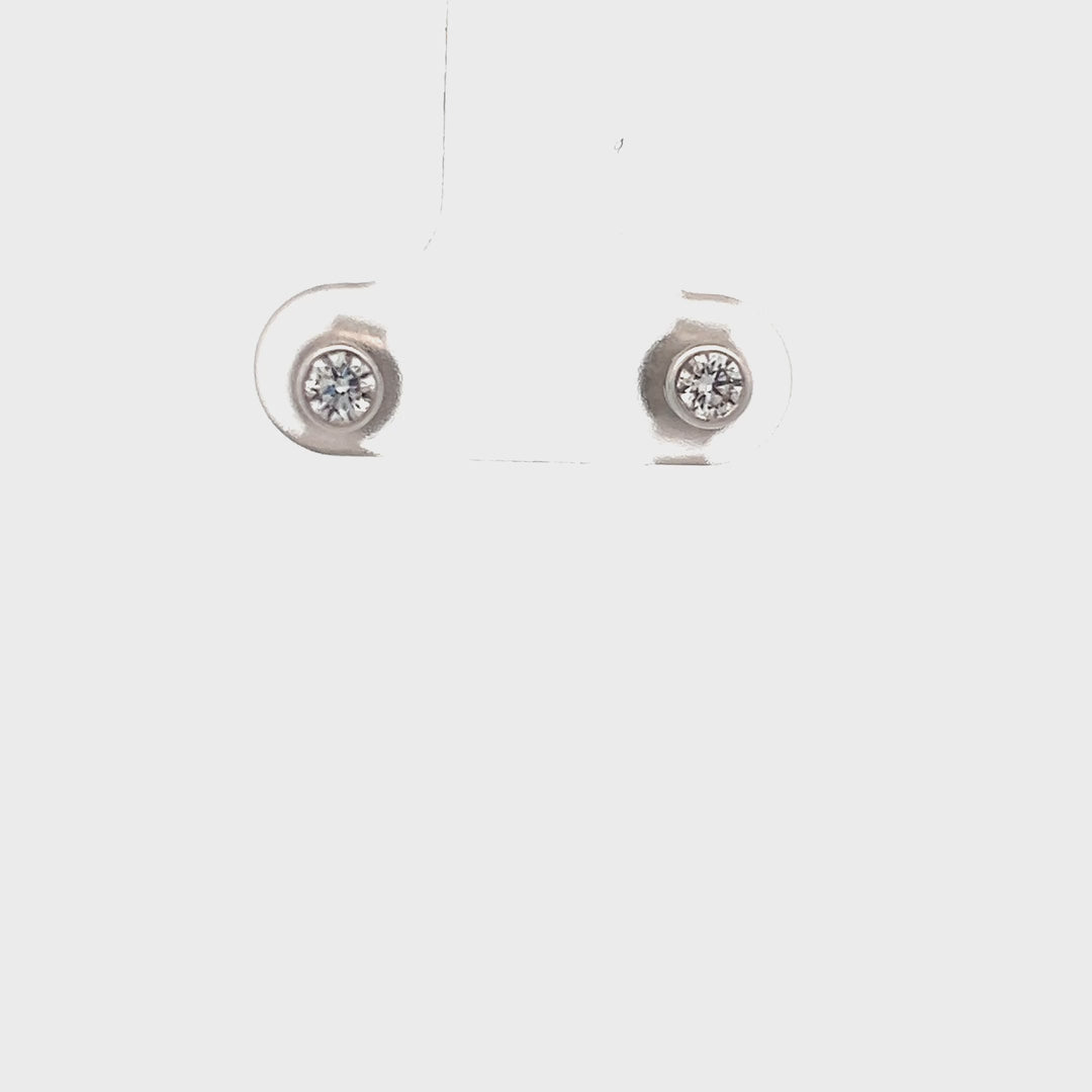 DIAMOND EARRING