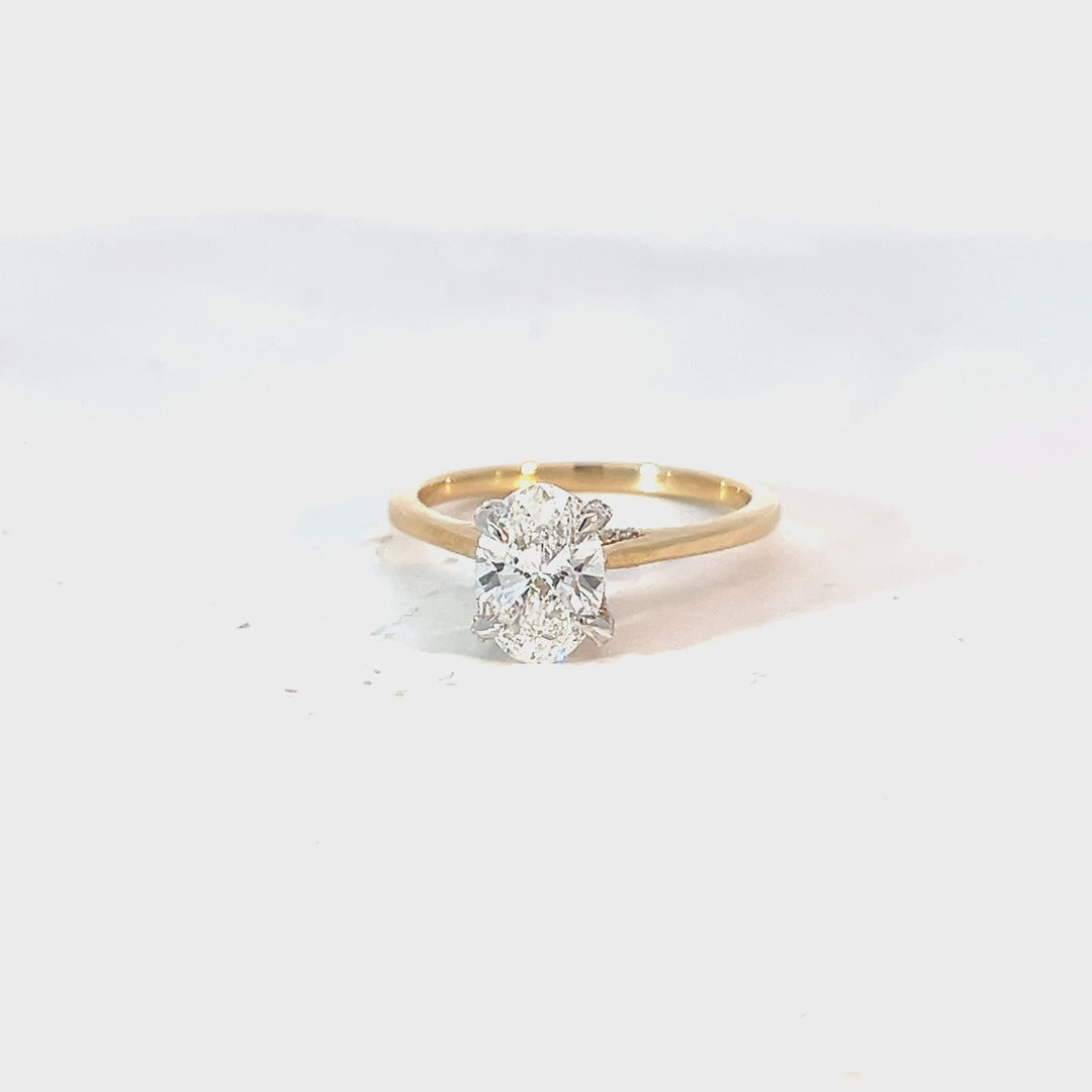 DIAMOND RING